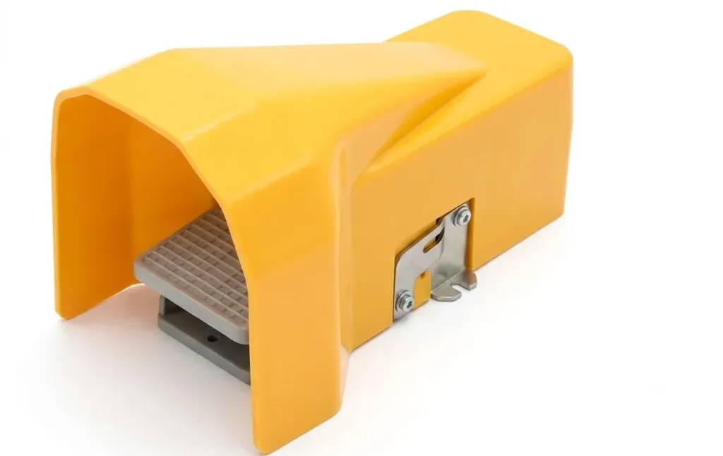 [FA522C-08] FA522C-08 AIRMIXS 5/2-Way Pneumatic Foot Pedal Valve with Protective Guard – 1/4" NPT/G Port